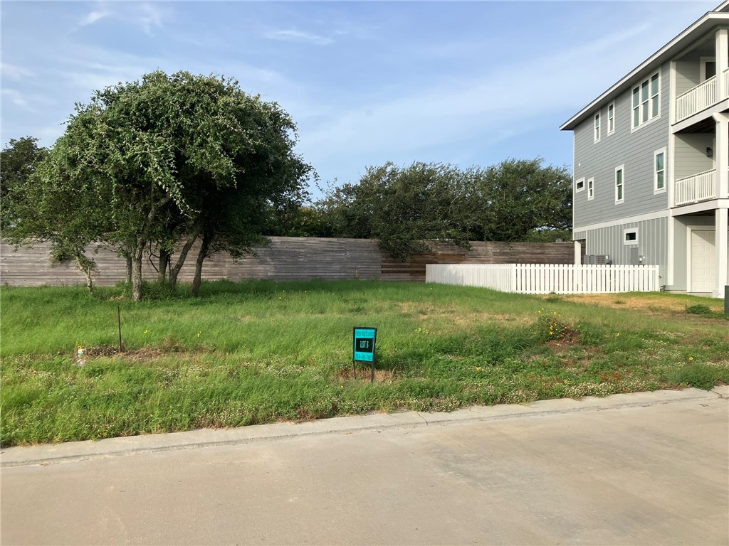 129 Breezeway Dr Property Photo 1