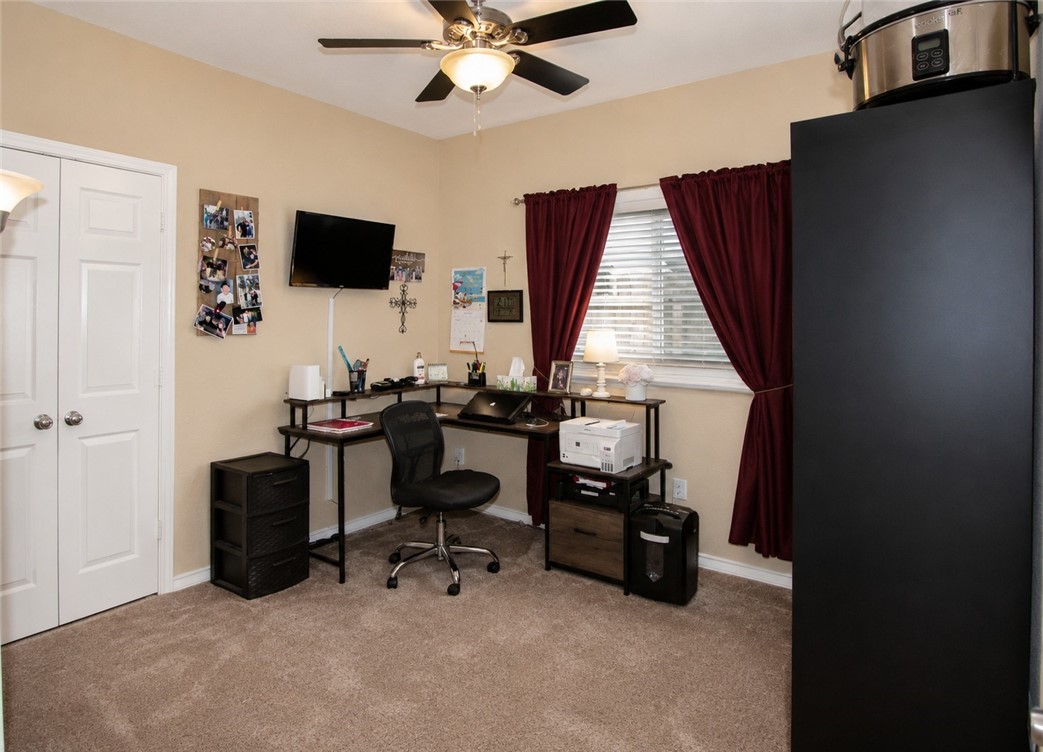 2021 Overland Trl Property Photo 16