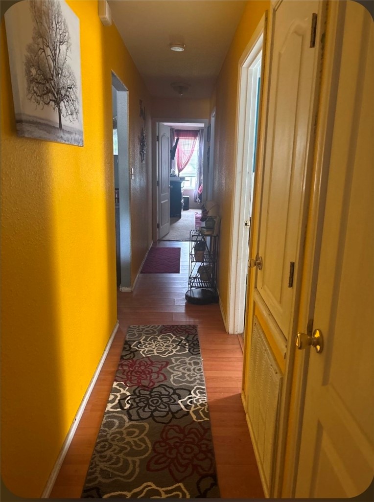 718 Seabreeze St Property Photo 12