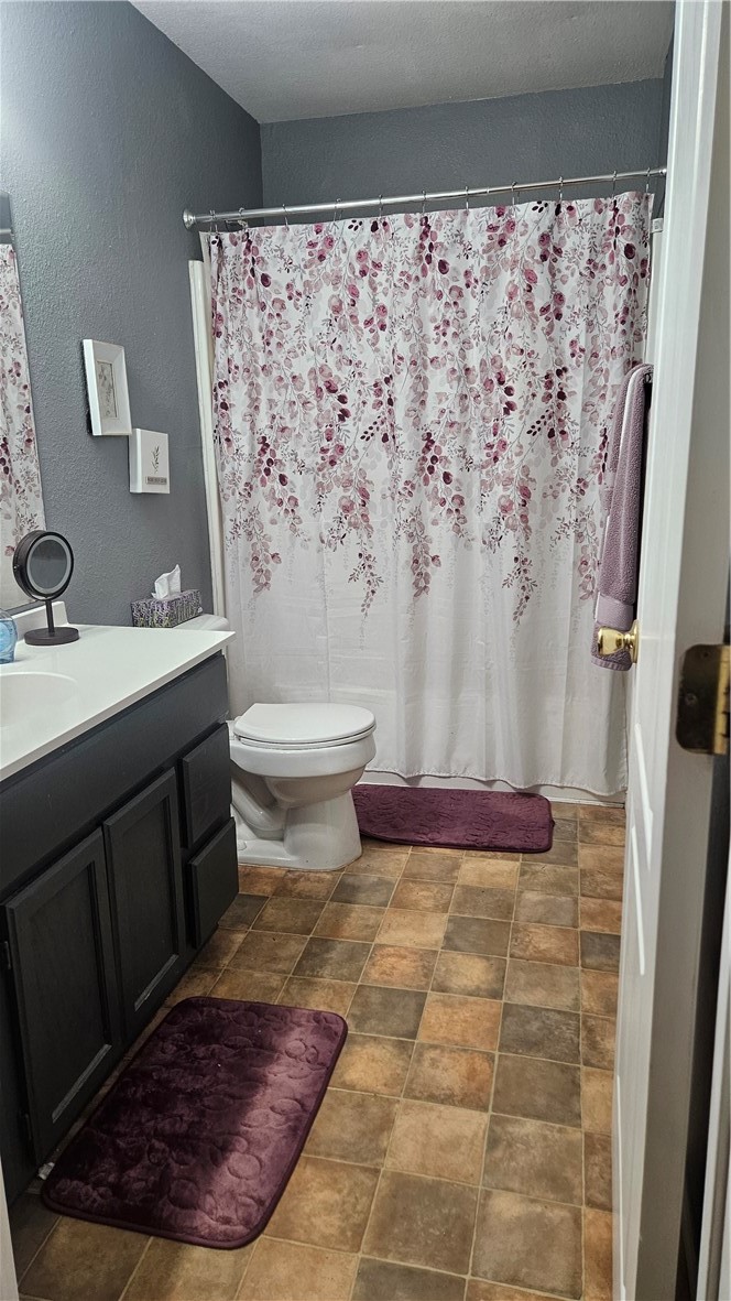 718 Seabreeze St Property Photo 16
