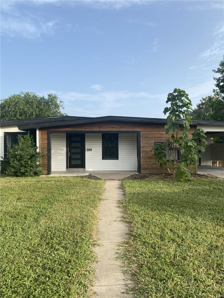 1204 Rose Dr Property Photo 1