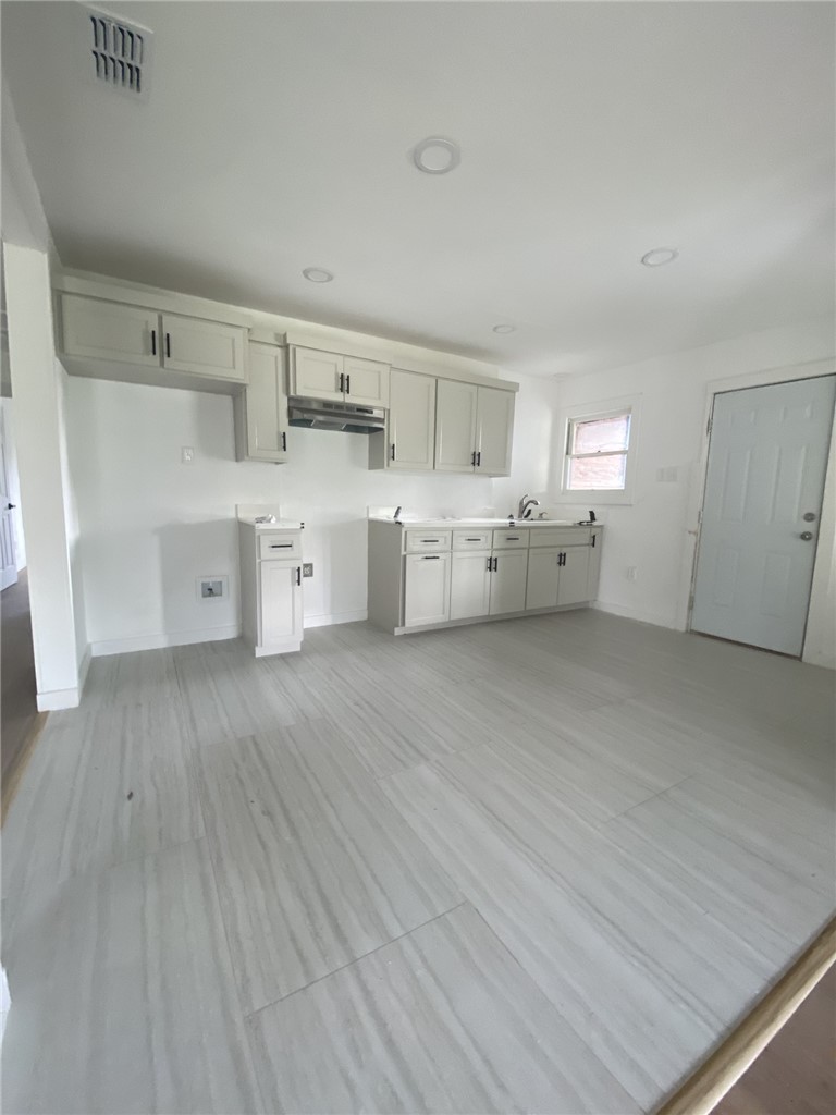 1204 Rose Dr Property Photo 8