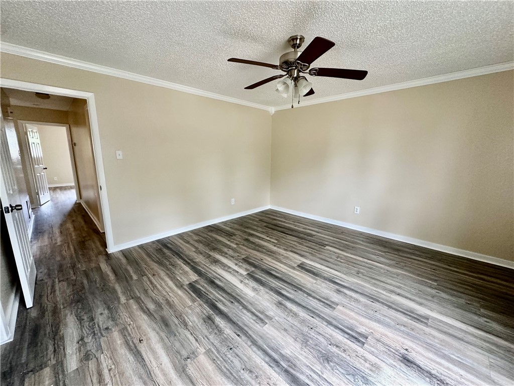 1410 Hesse St Property Photo 14