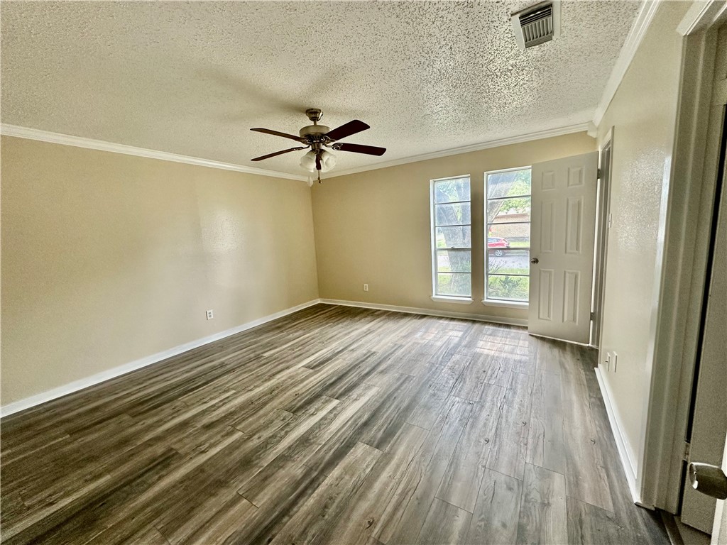 1410 Hesse St Property Photo 16