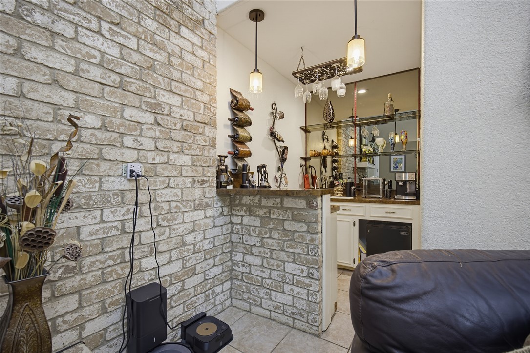 2222 Post Oak Dr Property Photo 15