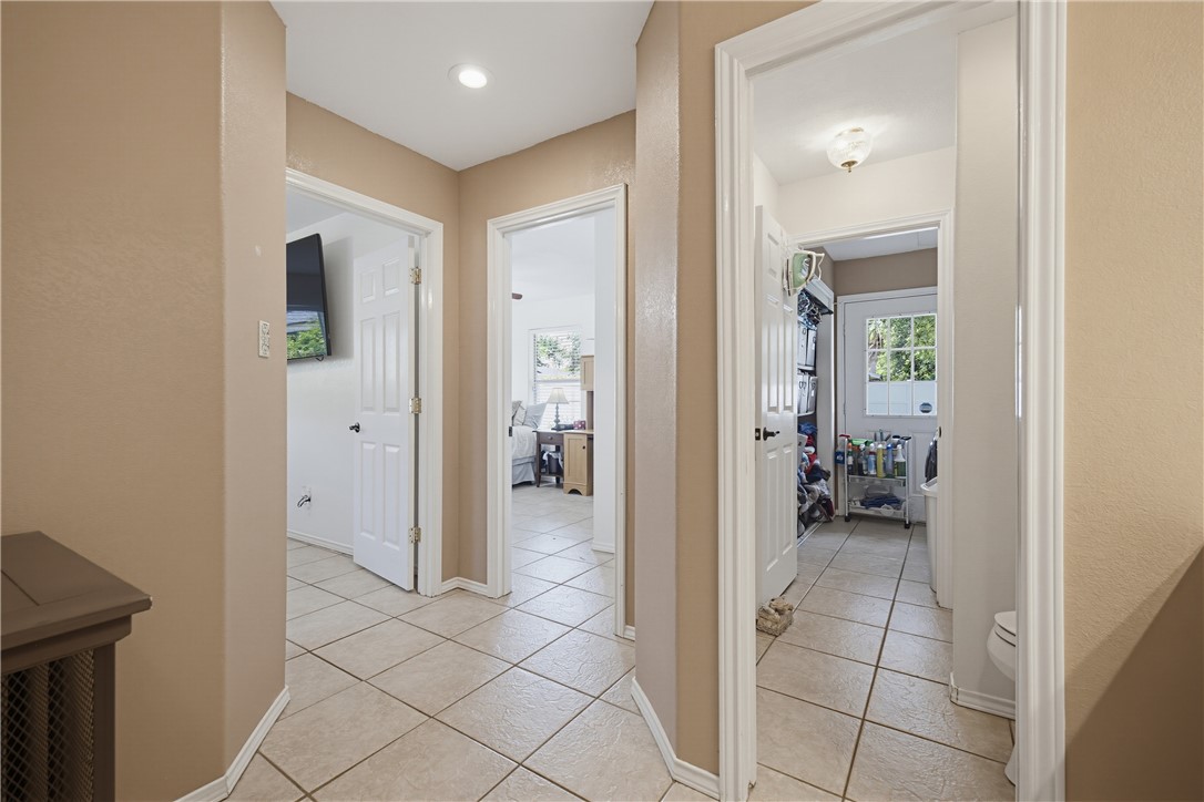 2222 Post Oak Dr Property Photo 16