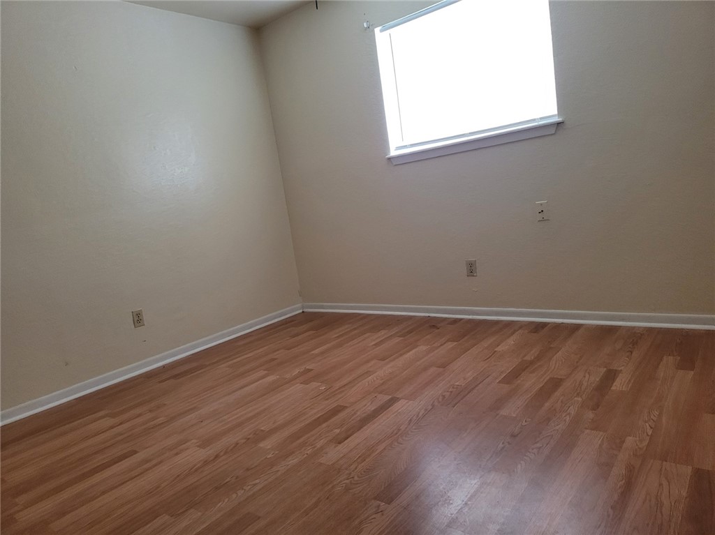 11661b Flatrock Crossing Property Photo 6
