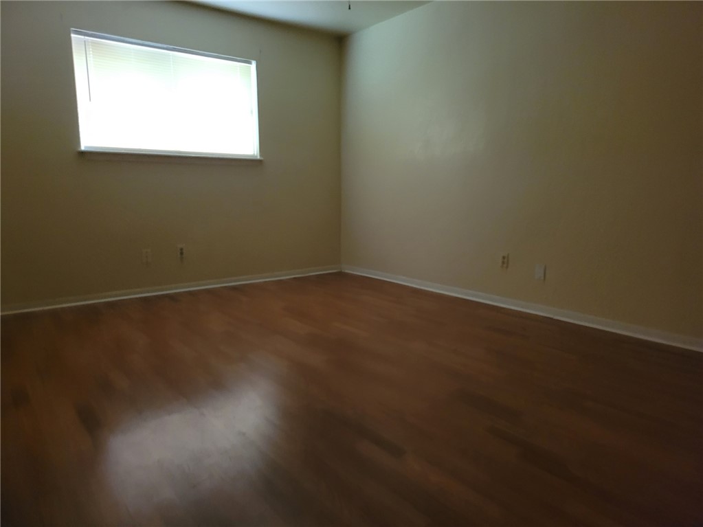 11661b Flatrock Crossing Property Photo 7