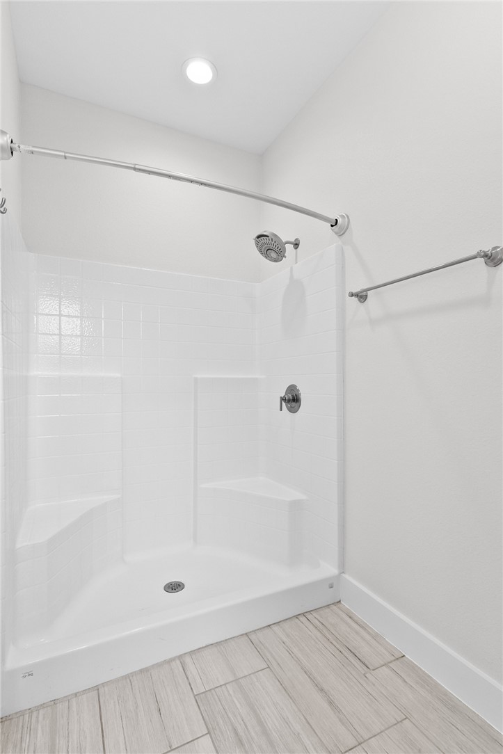 332 Wray Lane Property Photo 8