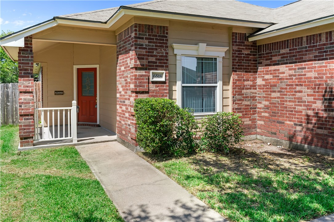 6518 Purplewing Dr Property Photo 2