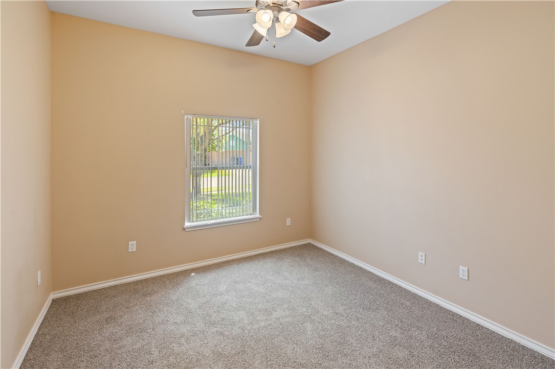 6518 Purplewing Dr Property Photo 5