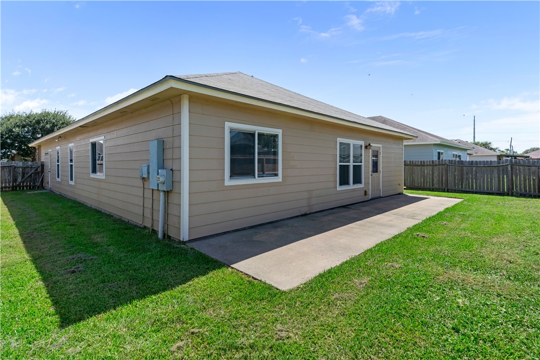 6518 Purplewing Dr Property Photo 16