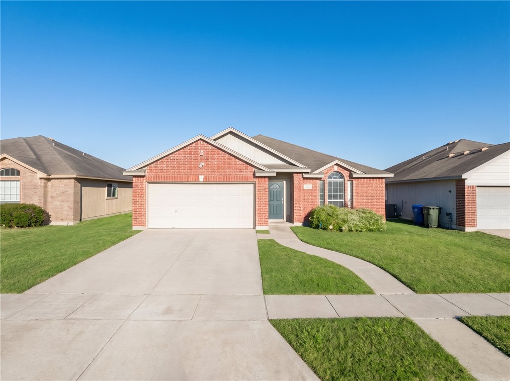 3805 Los Arroyos Dr Property Photo 1
