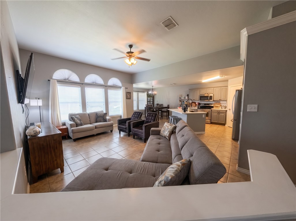 3805 Los Arroyos Dr Property Photo 10