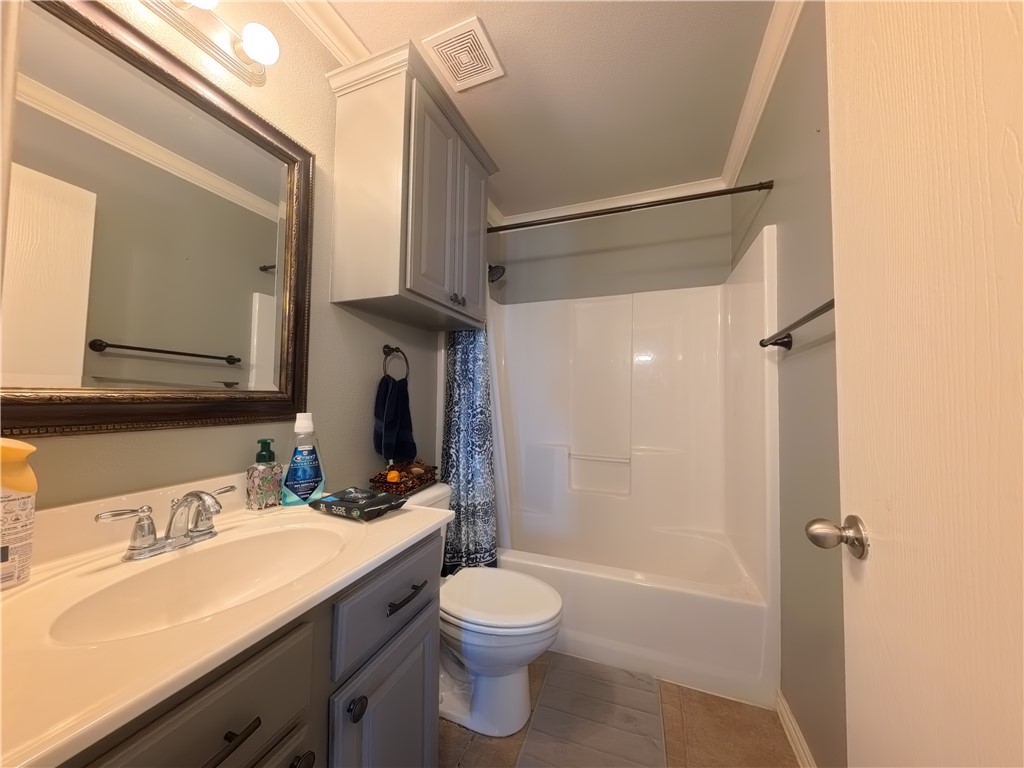 3805 Los Arroyos Dr Property Photo 16