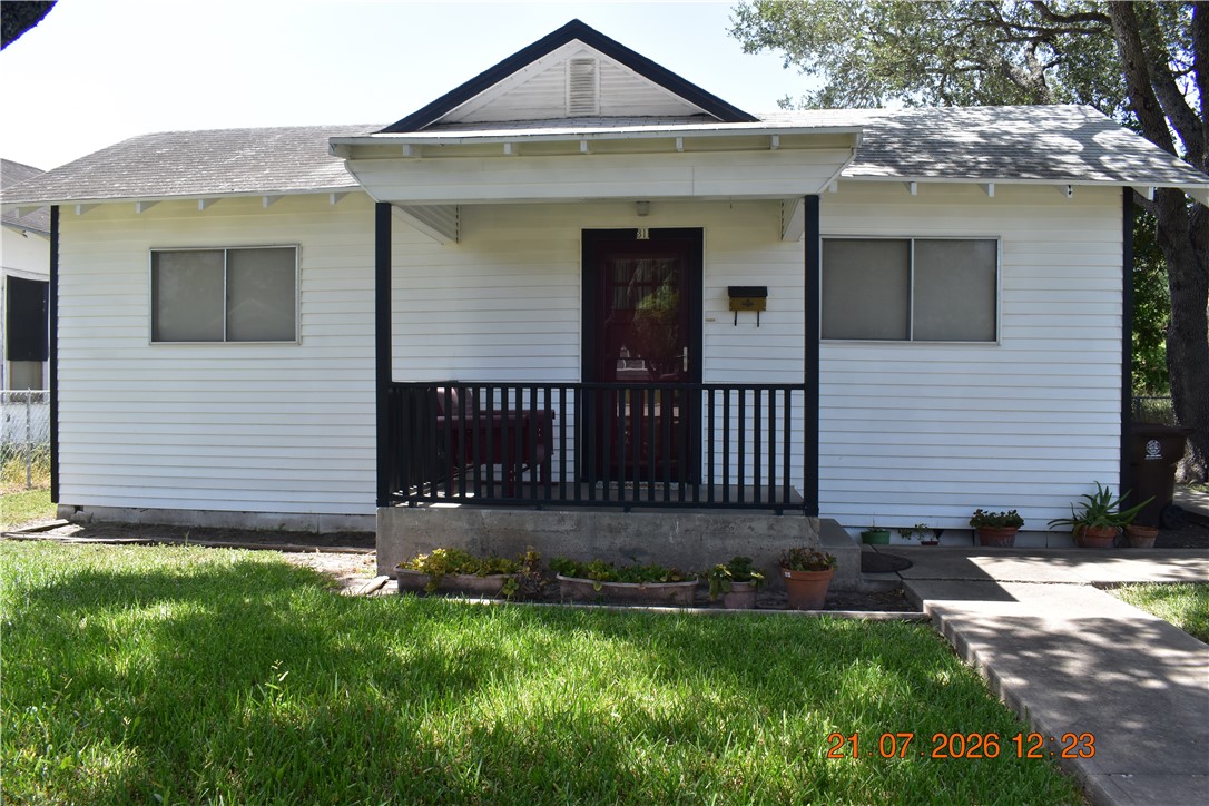 311 E. Kenedy Ave Property Photo 1