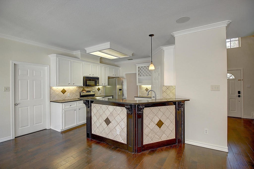 5101 Cavendish Dr Property Photo 6