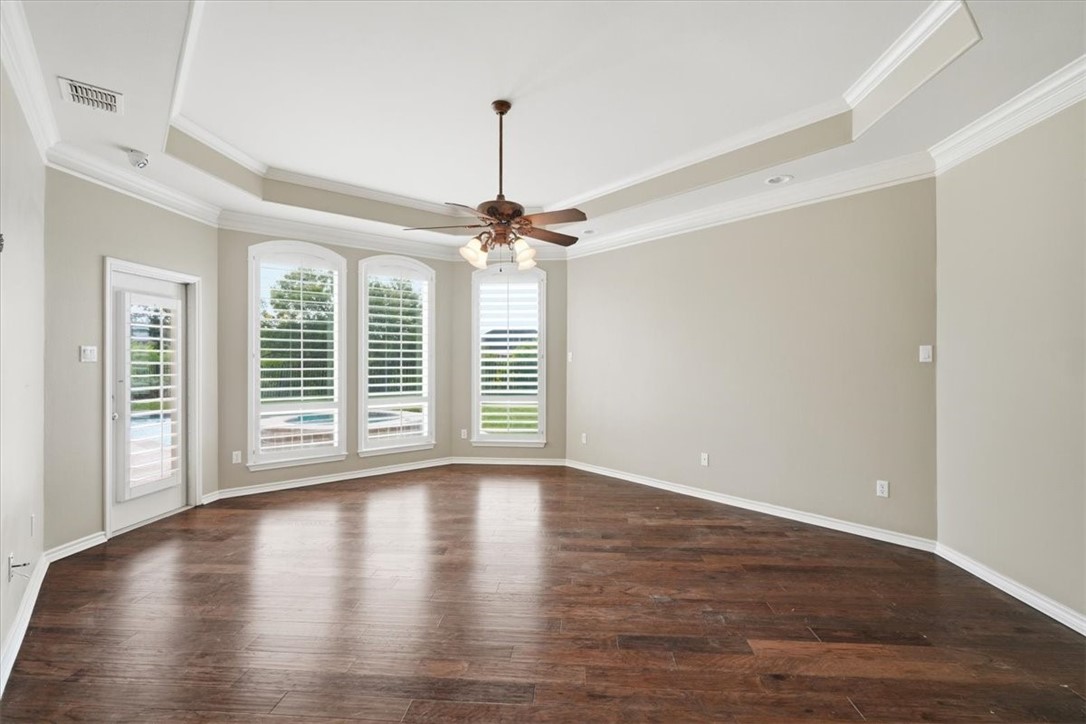 7614 Loire Blvd Property Photo 14