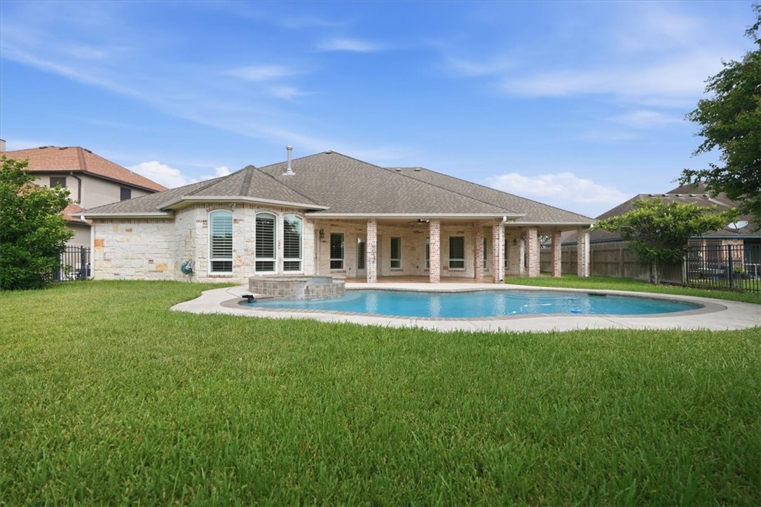 7614 Loire Blvd Property Photo 33