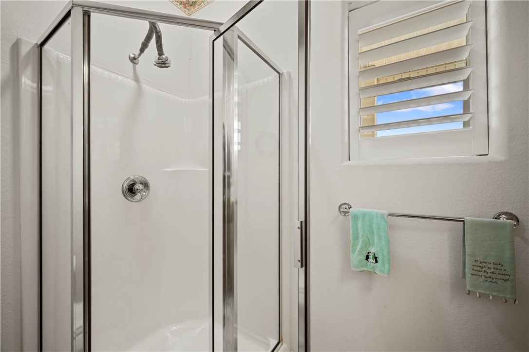 130 Bay Harbor Dr 4 Property Photo 22
