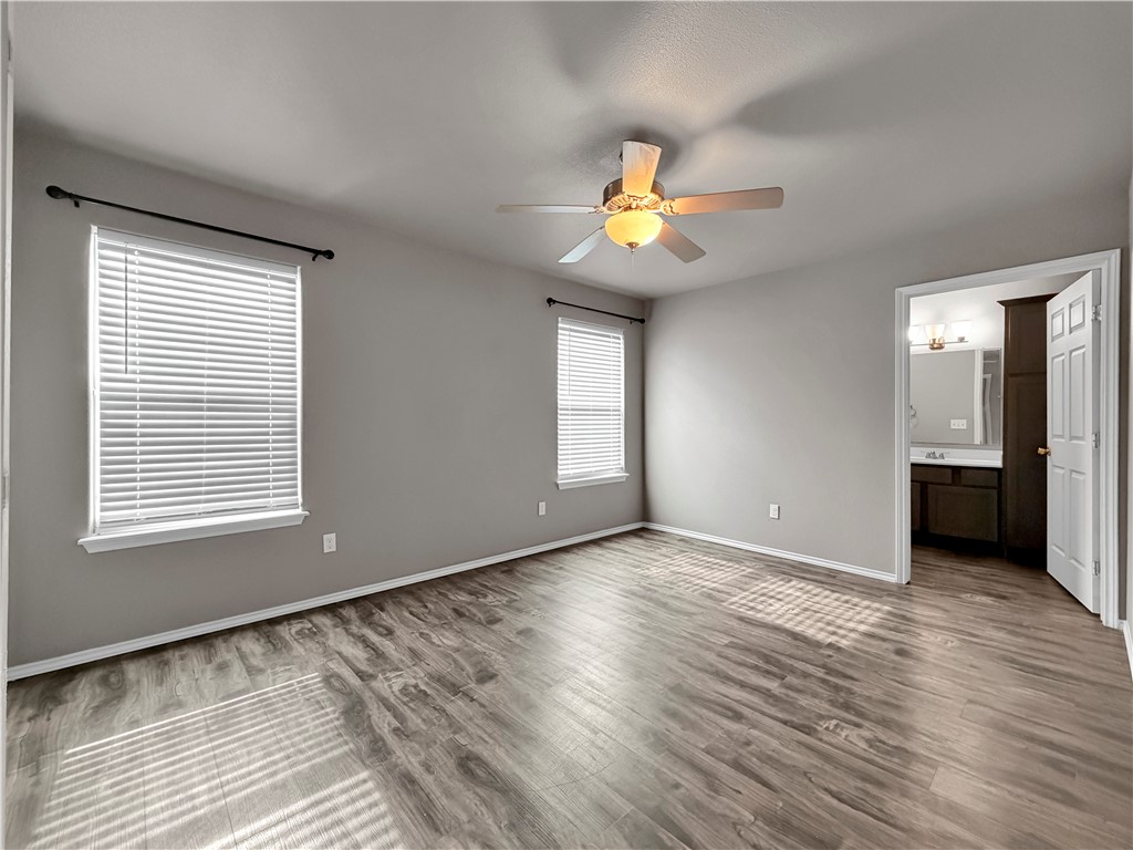 1914 Lipan St Property Photo 10
