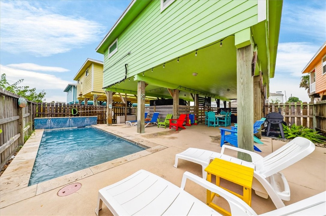 1698 Fishermans Cove Property Photo 5