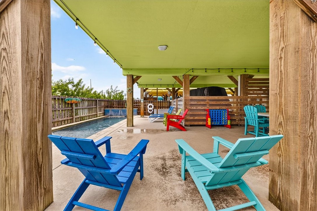 1698 Fishermans Cove Property Photo 6