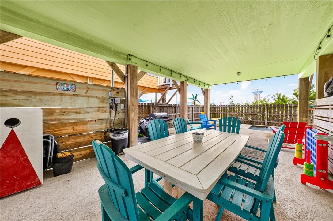 1698 Fishermans Cove Property Photo 10