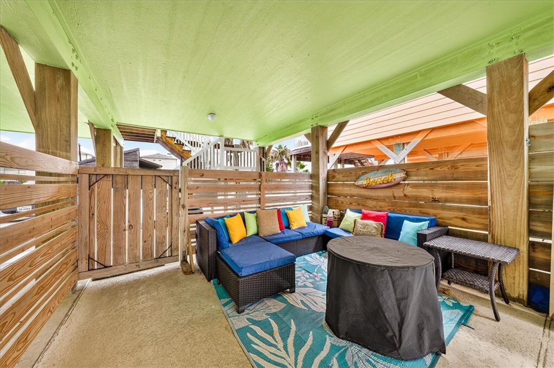 1698 Fishermans Cove Property Photo 11