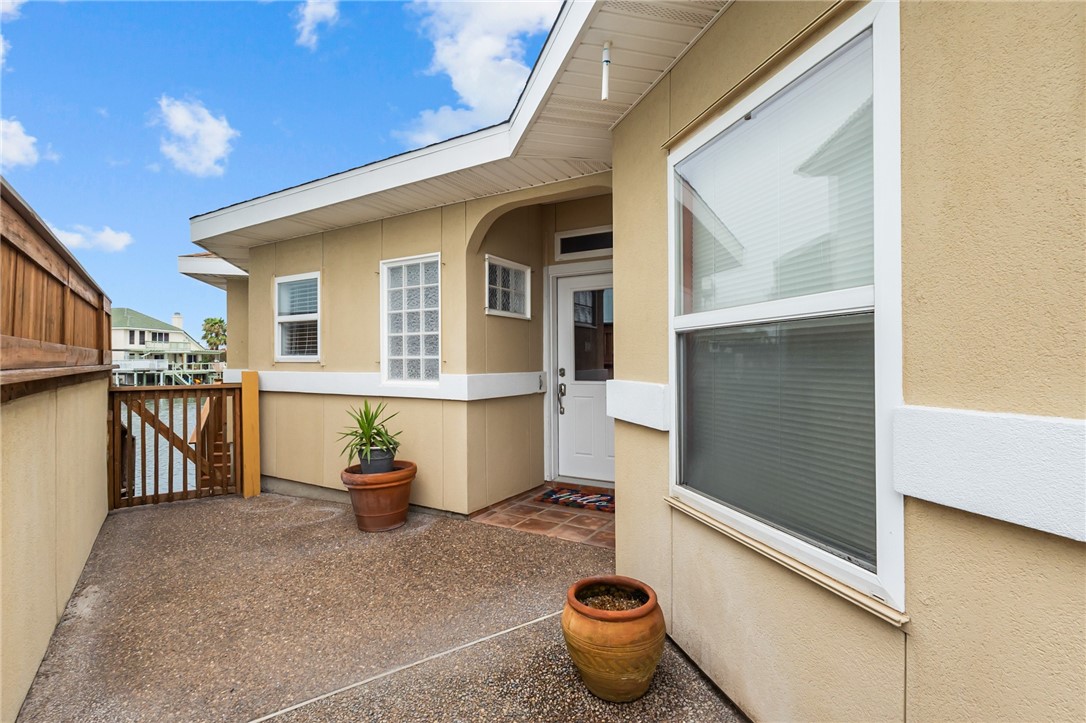 15210 Isla Pinta Ct Property Photo 4