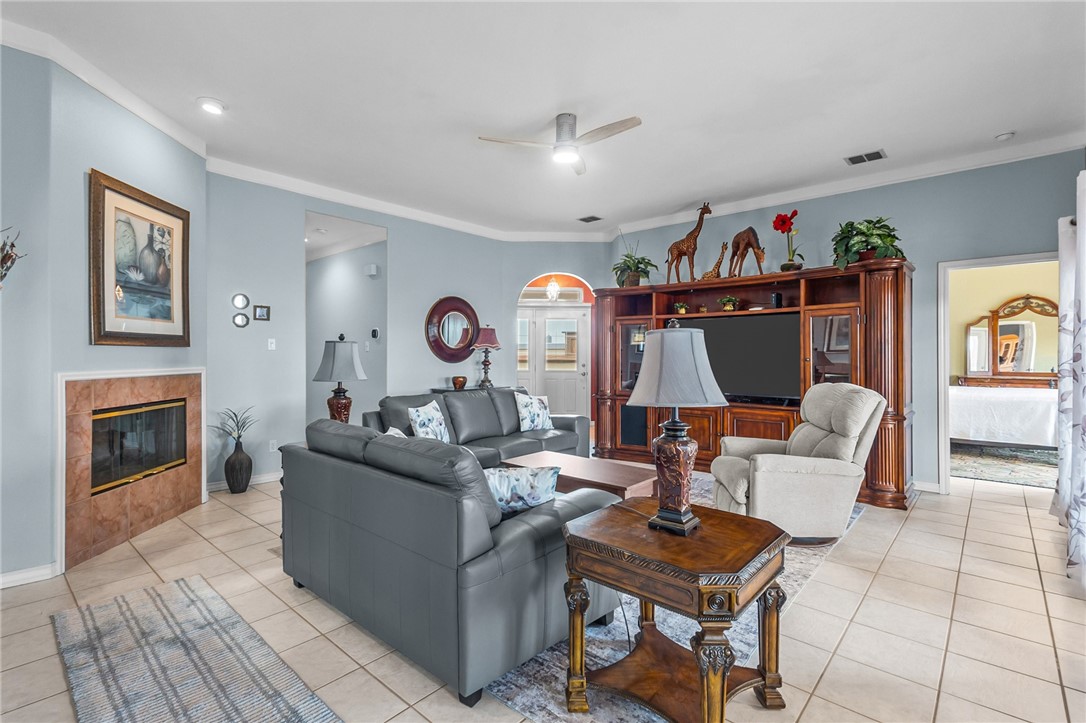 15210 Isla Pinta Ct Property Photo 7