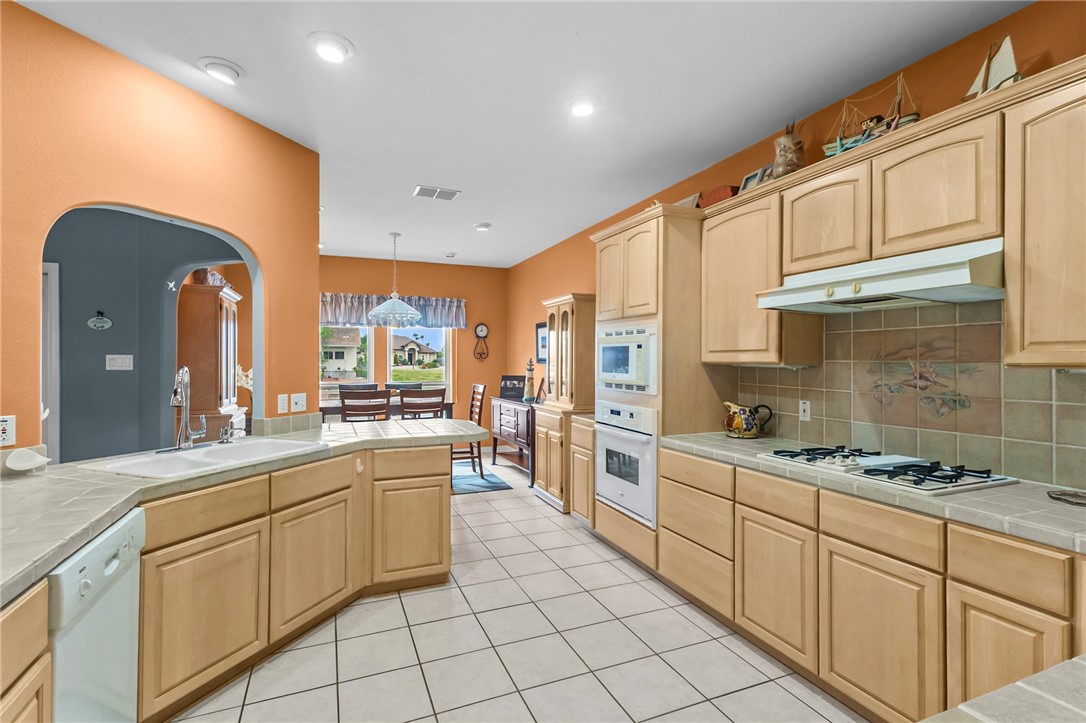15210 Isla Pinta Ct Property Photo 11