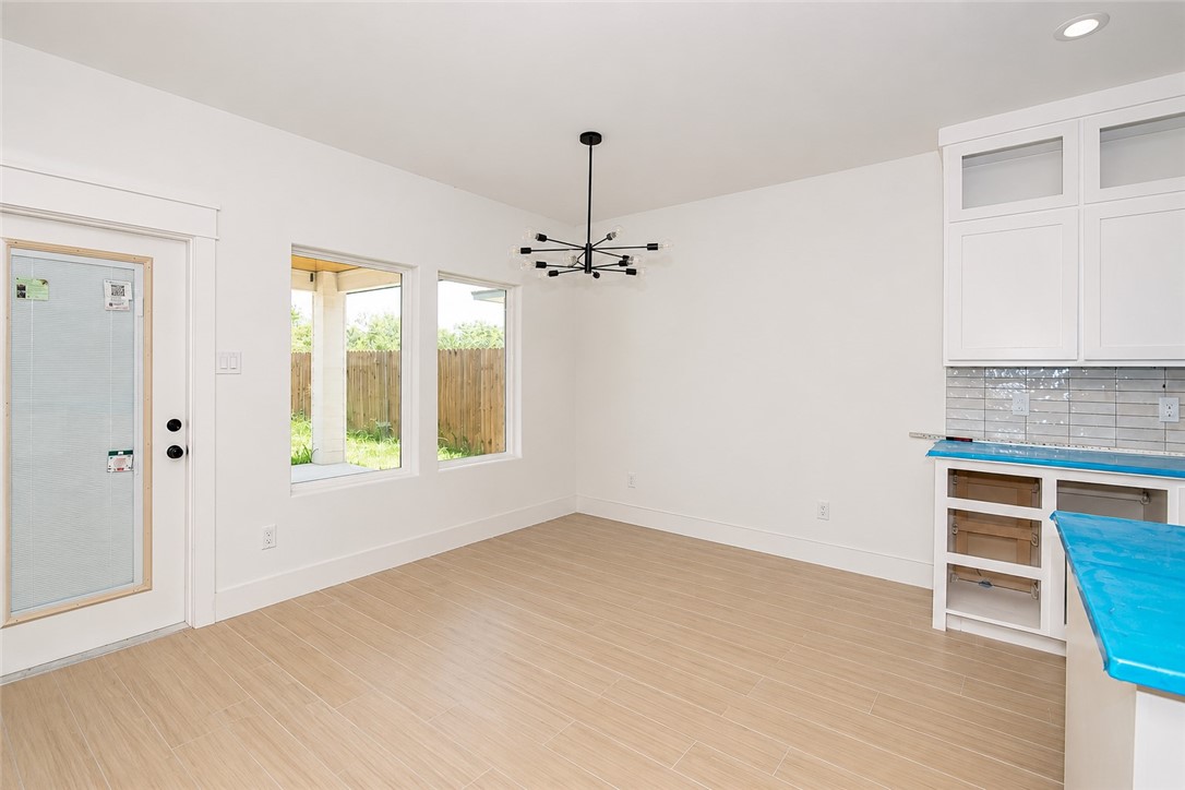 12822 Madalynn Dr Property Photo 8
