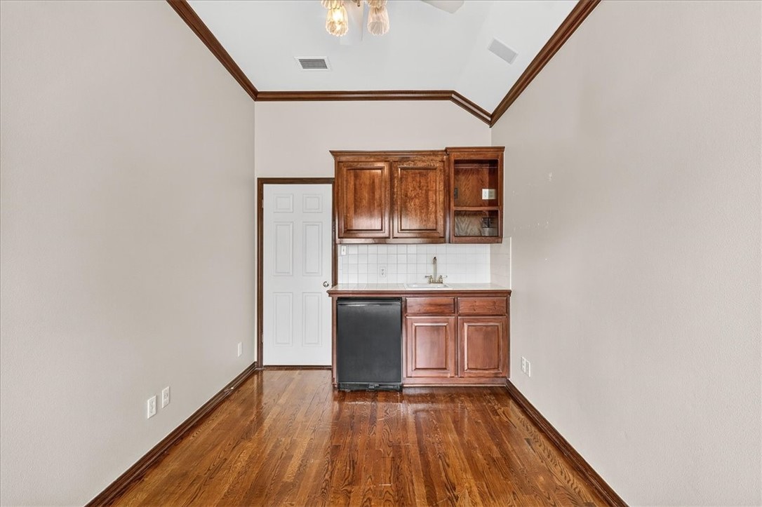 6201 Denain Dr Property Photo 22