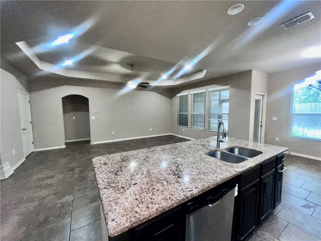 2113 Anacua St Property Photo 7