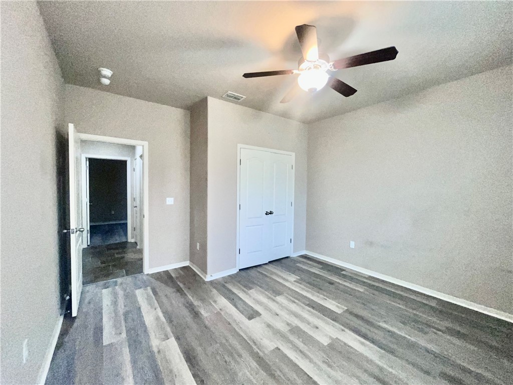 2113 Anacua St Property Photo 18