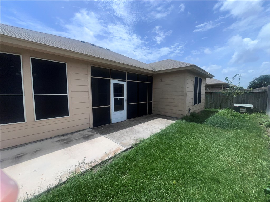 2113 Anacua St Property Photo 21