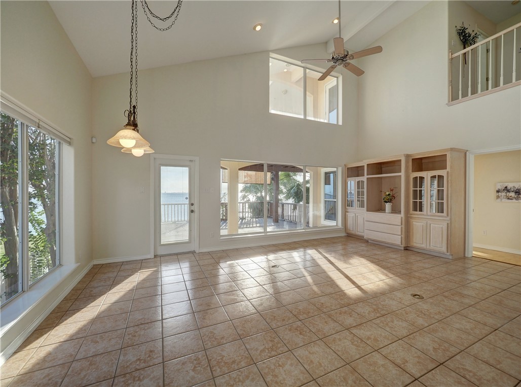 1343 W Bayview Dr Property Photo 12