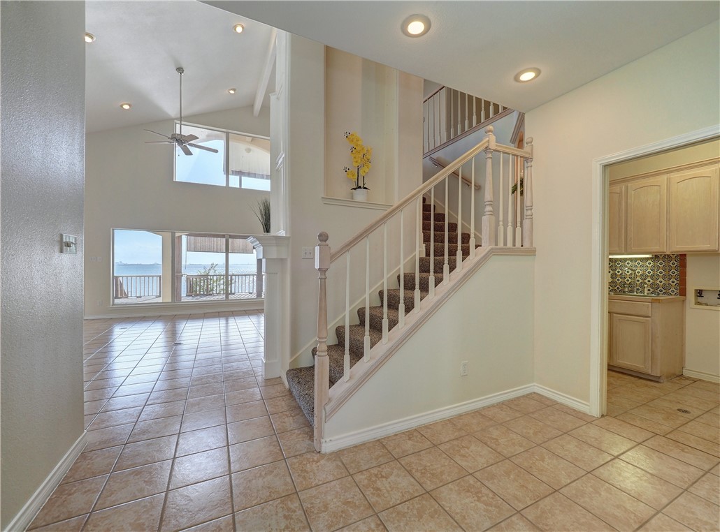 1343 W Bayview Dr Property Photo 14