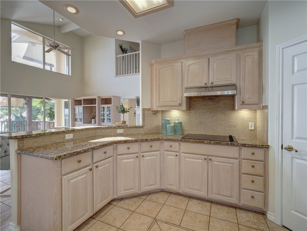1343 W Bayview Dr Property Photo 16