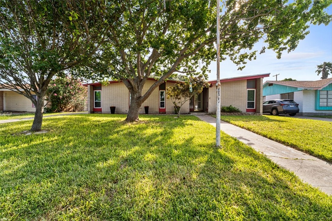 123 E Janin Cir Property Photo 1