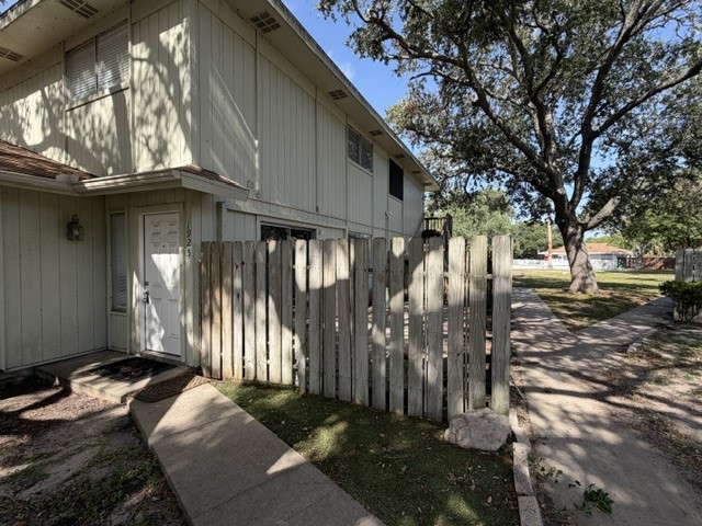 1925 Hidden Way 3 Property Photo 2