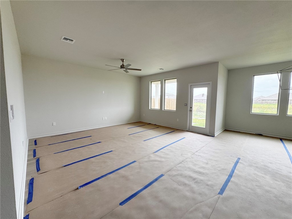 2610 Westeros St Property Photo 6