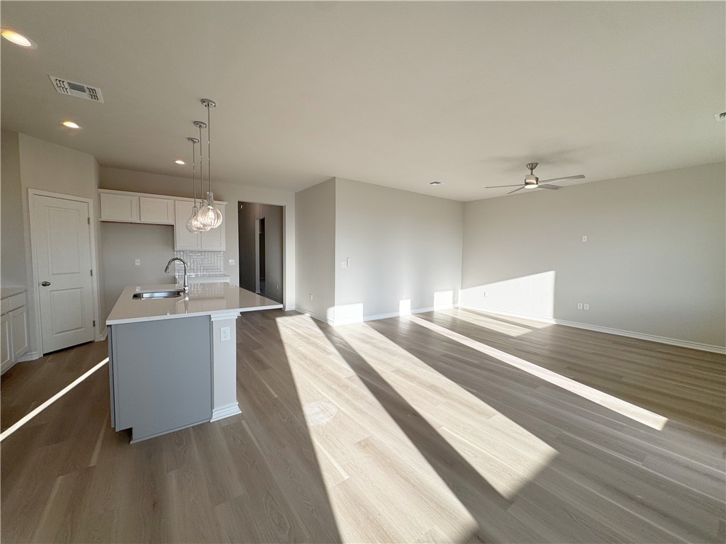 2610 Westeros St Property Photo 9