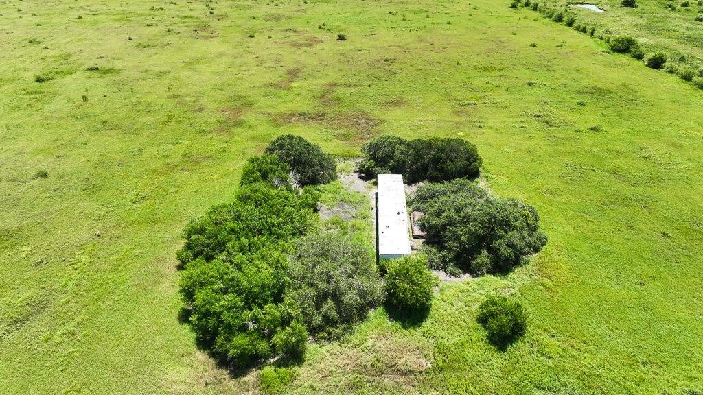 00 Cr 2431 Property Photo 10