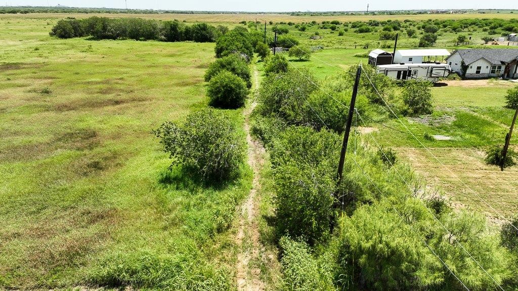 00 Cr 2431 Property Photo 15
