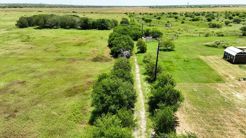 00 Cr 2431 Property Photo 16