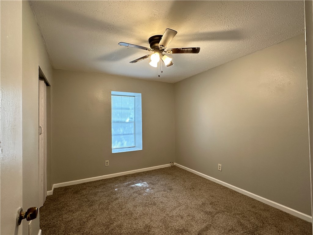 2733 Silverspur Dr Property Photo 6