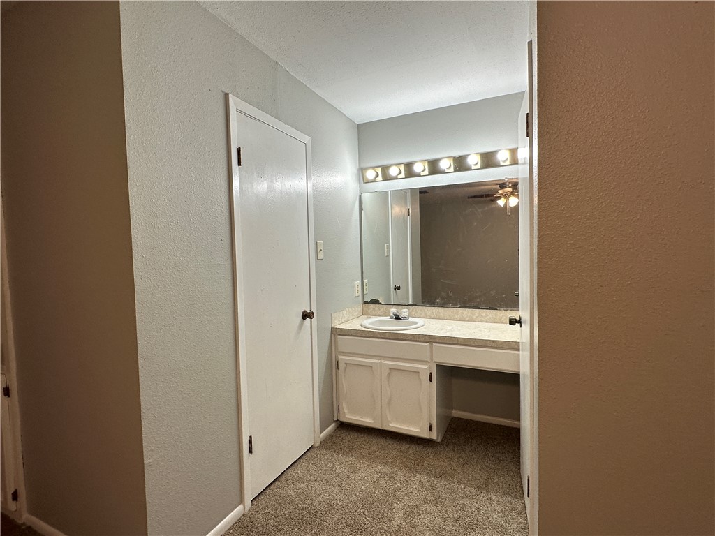 2733 Silverspur Dr Property Photo 8