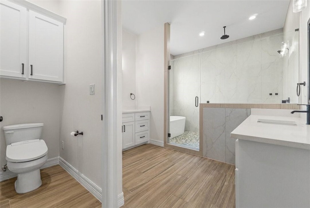 2326 Shaftsbury Dr Property Photo 36